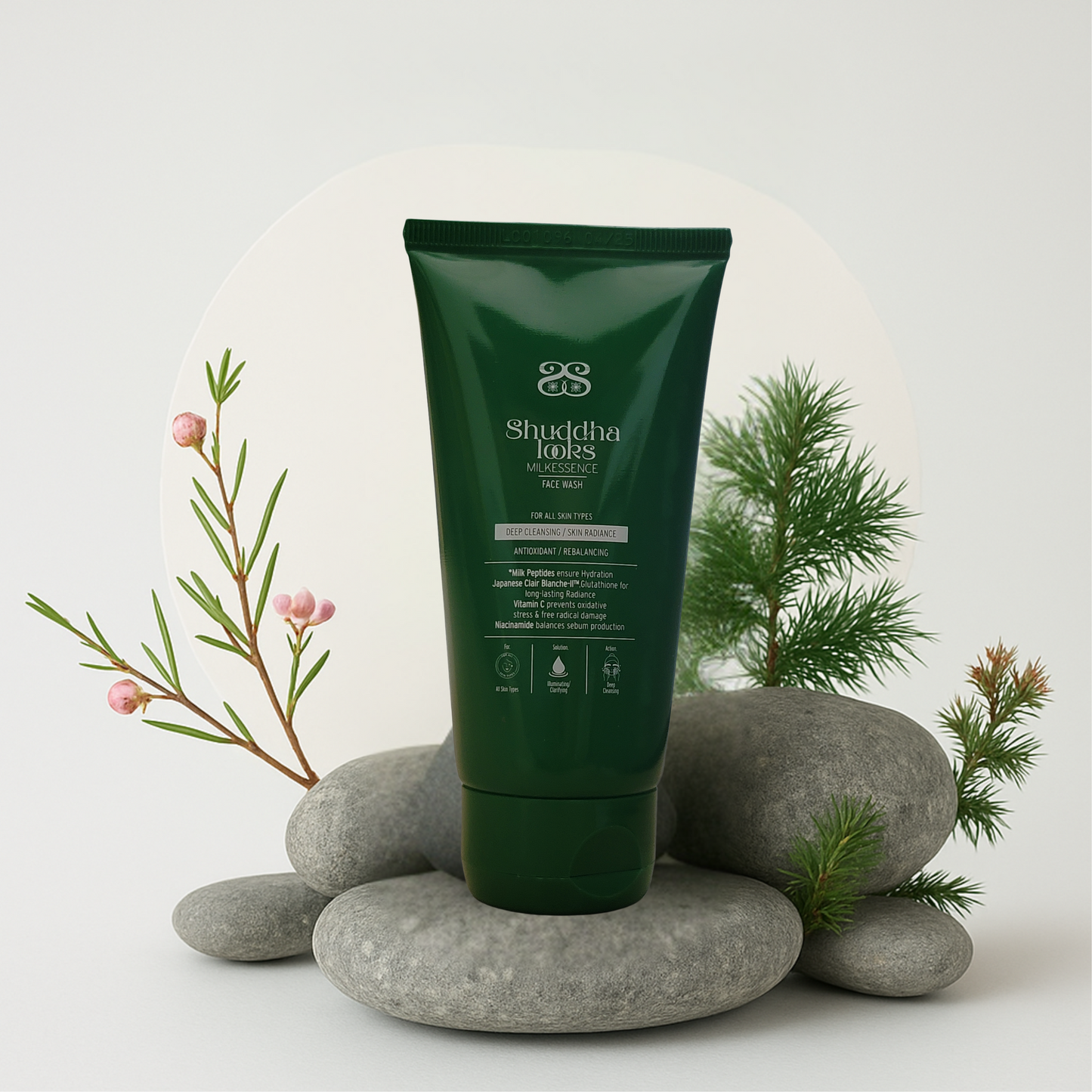 Milk Essence Face Wash with Glutathione, Vitamin C & Niacinamide